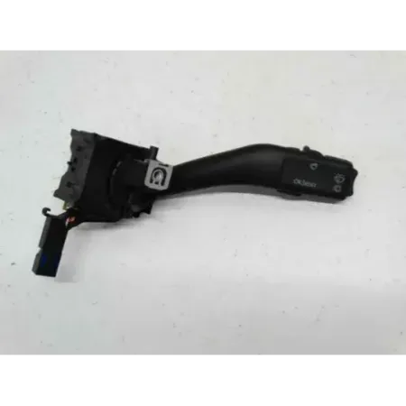 Commodo essuie glace volkswagen golf 5 v