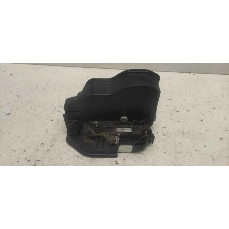 Serrure porte avant droit bmw serie 1 f20/f21