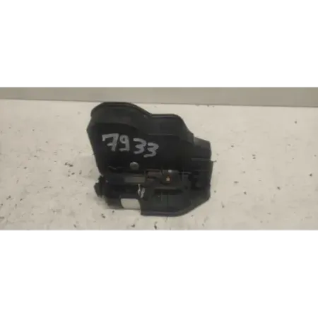 Serrure porte arriere gauche bmw serie 1 f20/f21