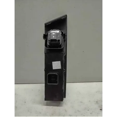 Commande leve-glace porte avant gauche volkswagen passat 36 b7