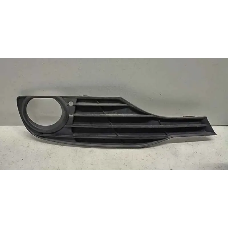 Grille de pare choc avant droit bmw serie 3 f30/f31