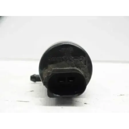 Pompe lave-glace avant bmw x5 e70