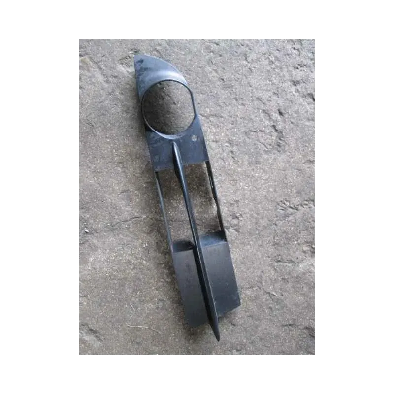 Grille de pare choc avant droit