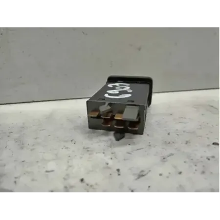 Bouton de warning volkswagen golf 4 iv