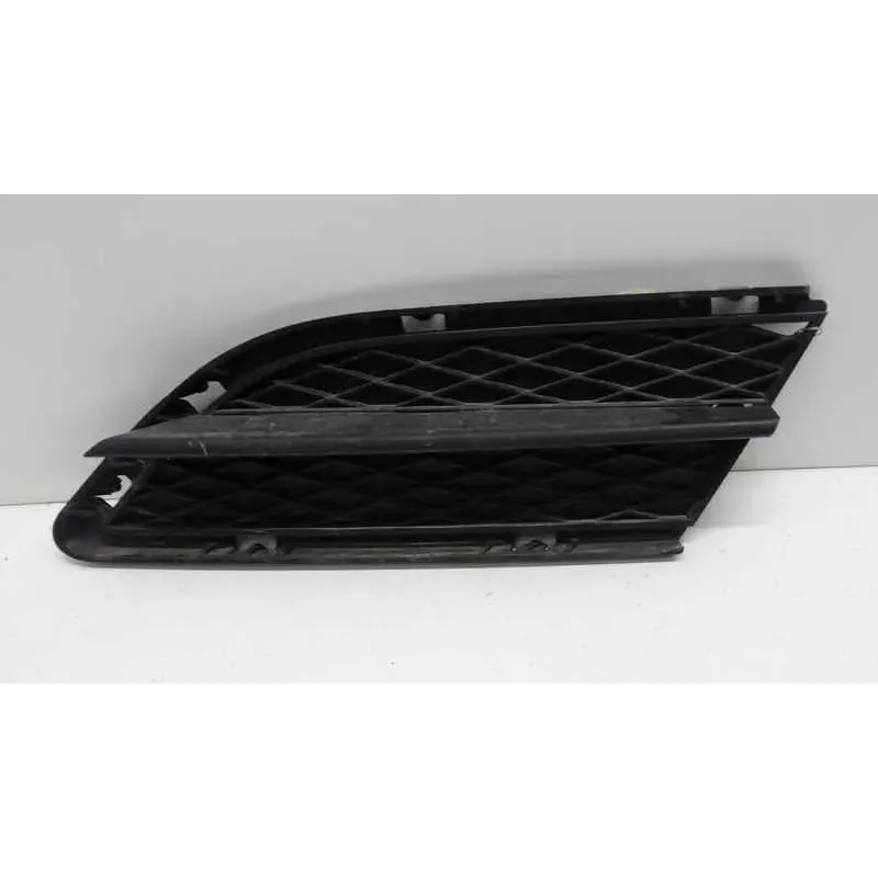 Grille de pare choc avant droit bmw serie 3 e90/e91