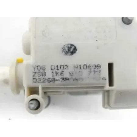 Moteur trappe carburant volkswagen golf 5 v