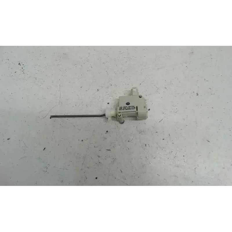 Moteur trappe carburant