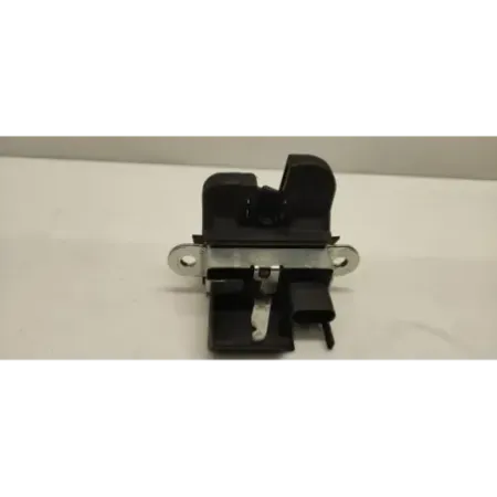 Serrure hayon volkswagen polo 6r/6c