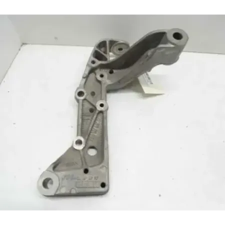 Element droit berceau moteur audi a3 8p