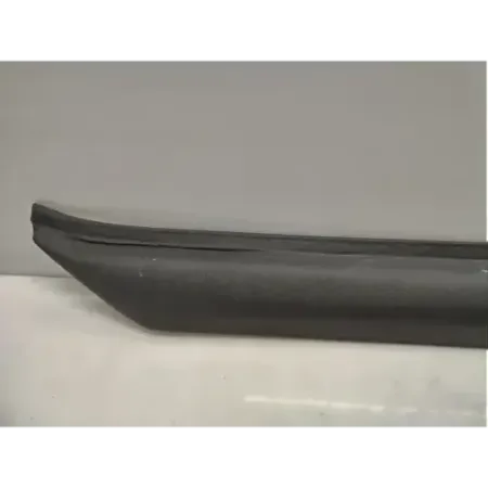 Montant de pare brise avant droit bmw serie 3 e30