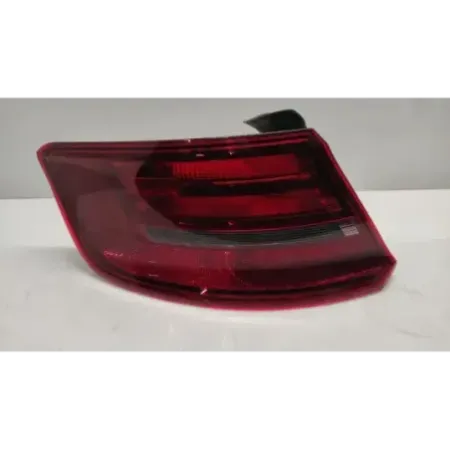 Feu arriere gauche audi a3 8v