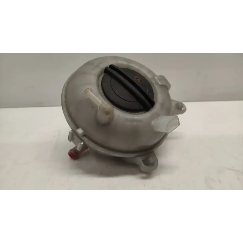 Vase expansion audi a3 8v