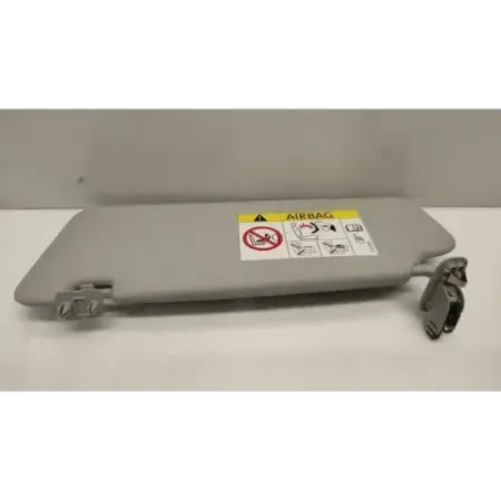 Pare soleil droit audi a3 8v