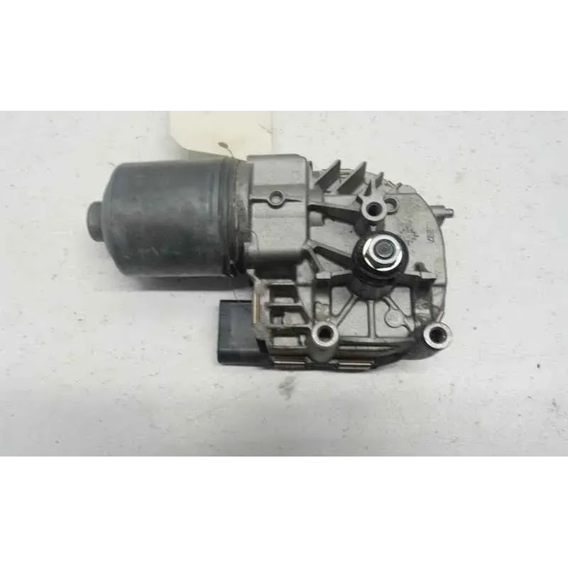 Moteur essuie-glace avant volkswagen scirocco 3