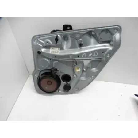Leve-vitre arriere droit volkswagen golf 4 iv