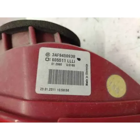 Feu arriere interieur gauche volkswagen passat 36 b7