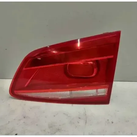Feu arriere interieur droit volkswagen passat 36 b7