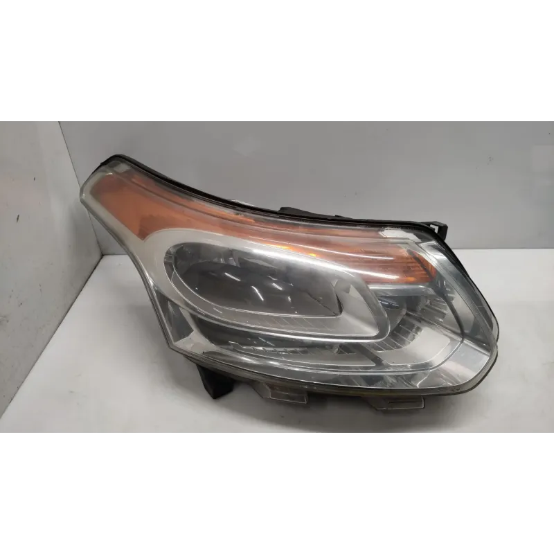Phare droit citroen c3 picasso