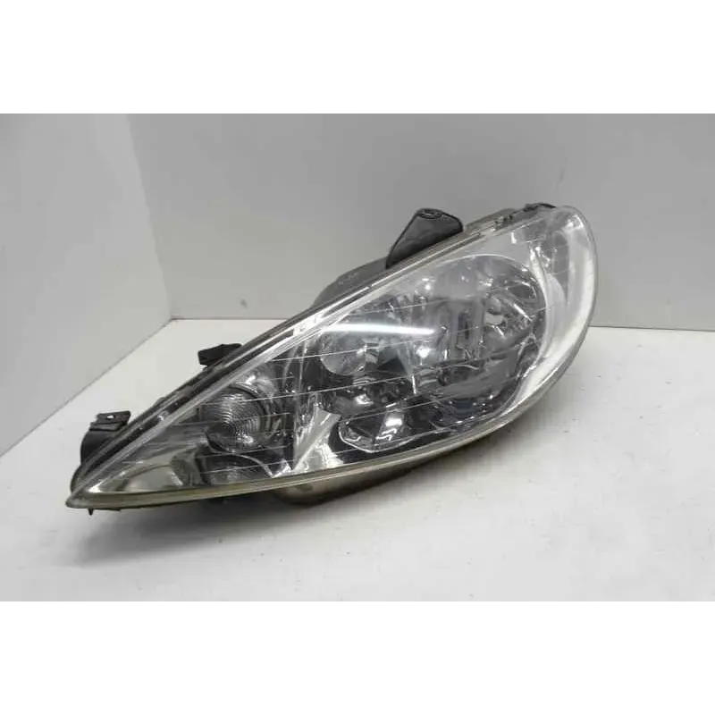 Phare gauche peugeot 206
