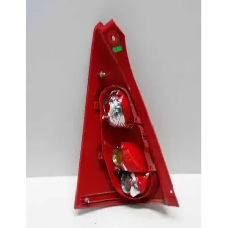Feu arriere droit peugeot 107