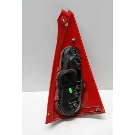 Feu arriere gauche peugeot 107