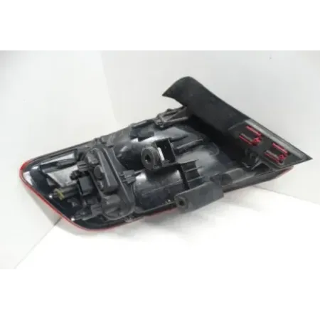 Feu arriere droit audi a3 8v