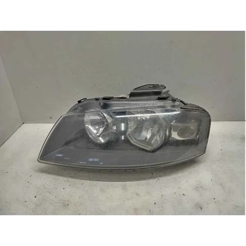 Phare gauche audi a3 8p