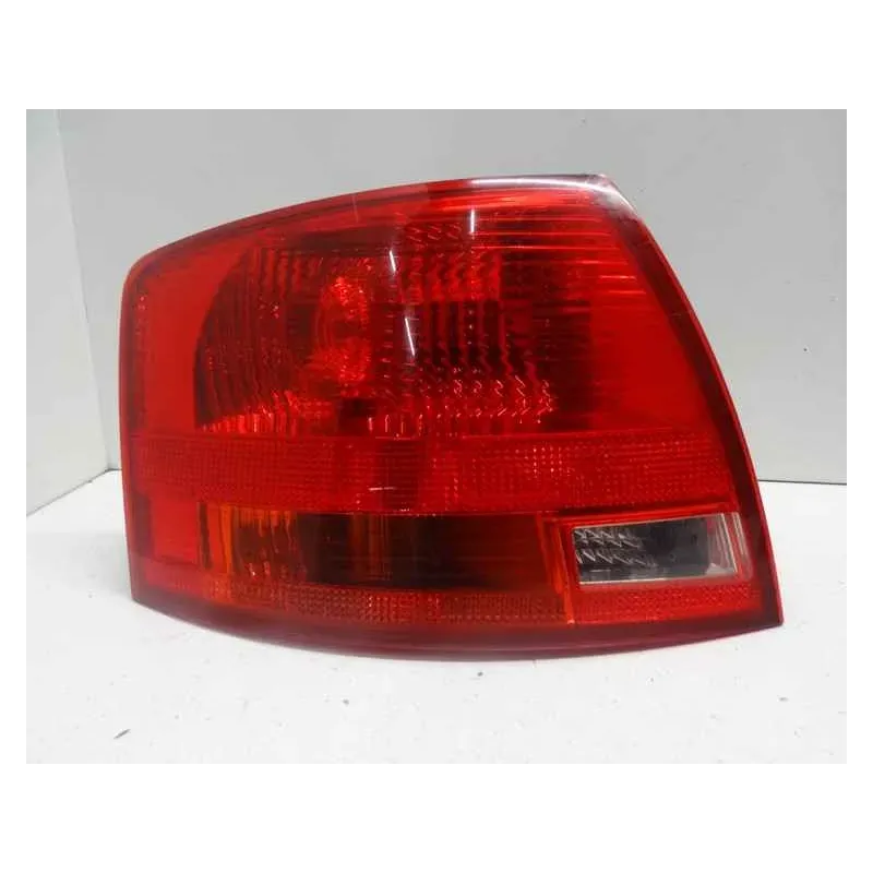 Feu arriere gauche audi a4 8e b6/b7