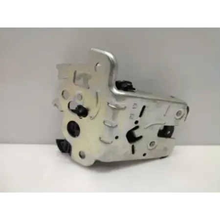 Serrure hayon audi a3 8v