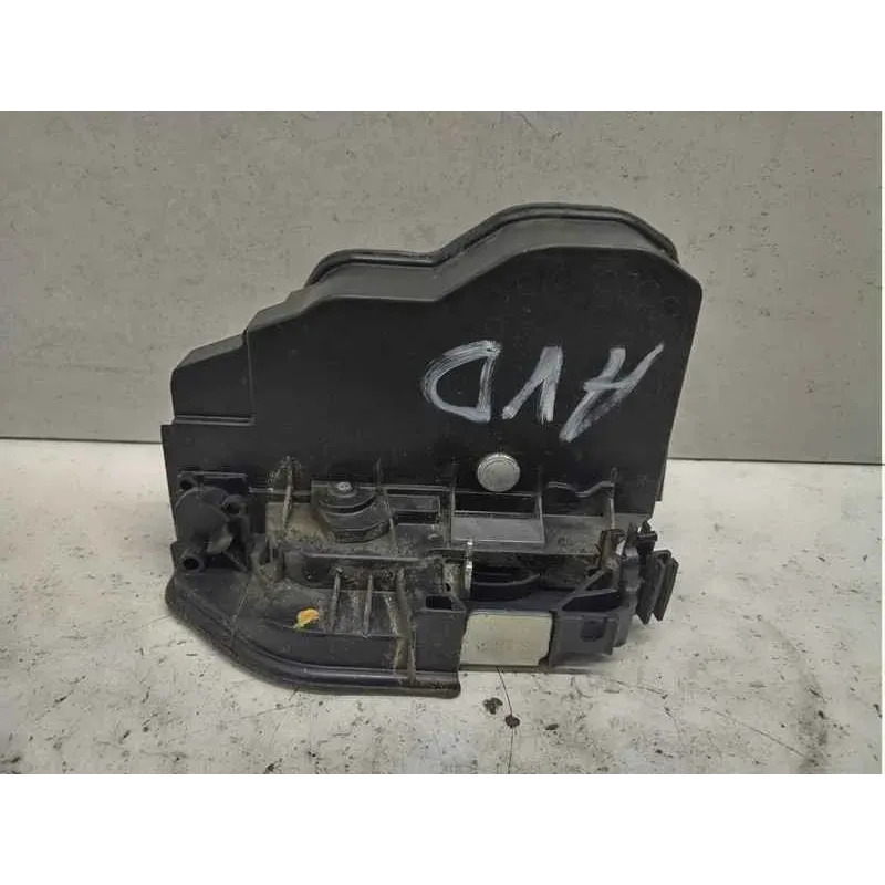 Serrure porte avant droit bmw serie 1 f20/f21