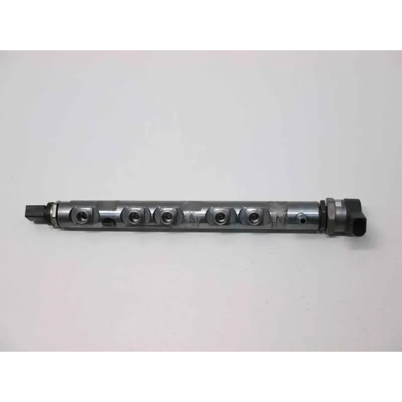 Rampe injection bmw serie 1 e87/e81