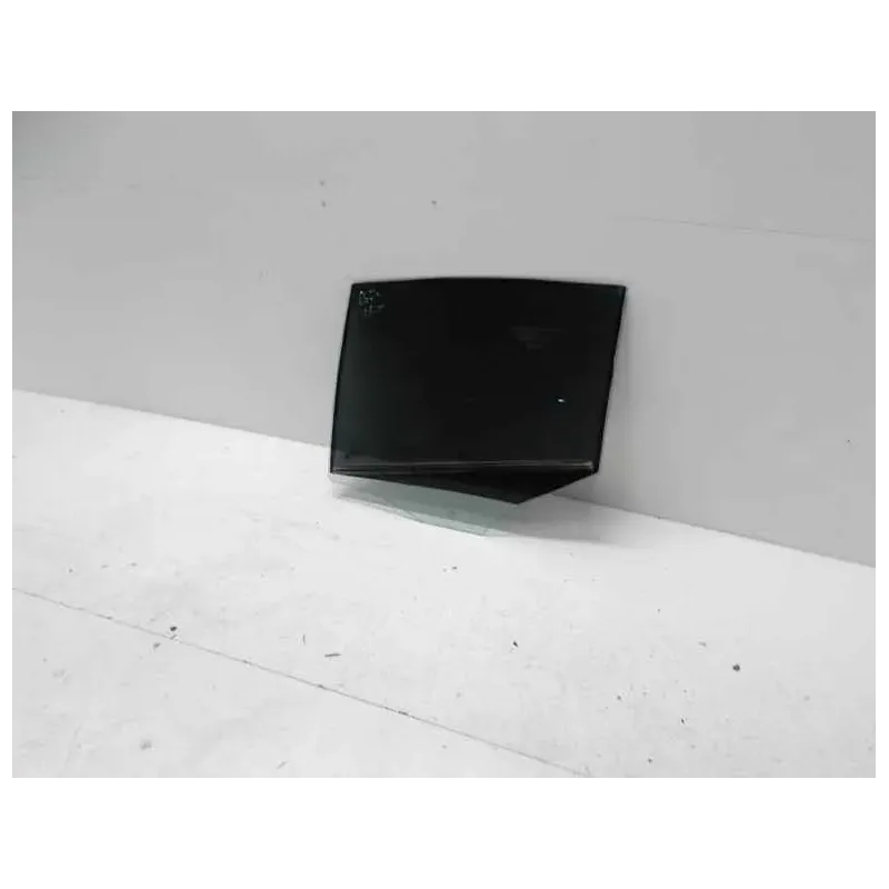 Glace porte arriere gauche bmw serie 1 e87/e81