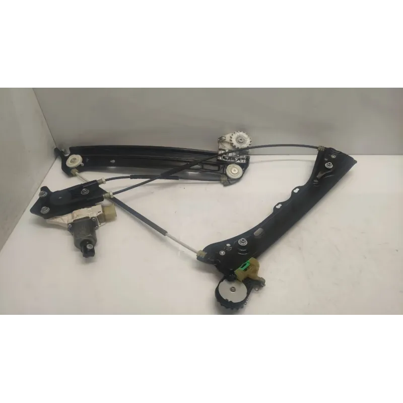Mecanisme + moteur de leve-glace avant droite bmw serie 4 f36