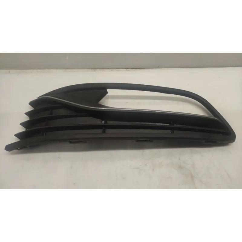 Grille de pare choc avant gauche volkswagen polo 6r/6c