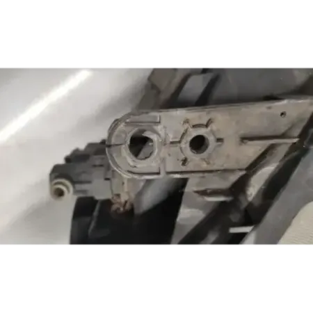 Phare droit renault clio 3