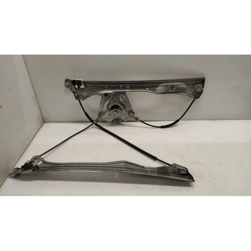 Leve-vitre avant droit renault clio 3 iii