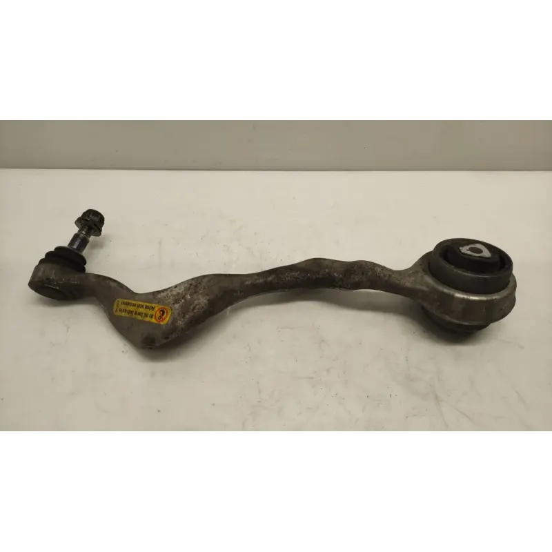 Tirant de chasse avant gauche bmw serie 1 e87/e81