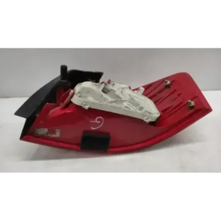 Feu arriere gauche audi a3 8p