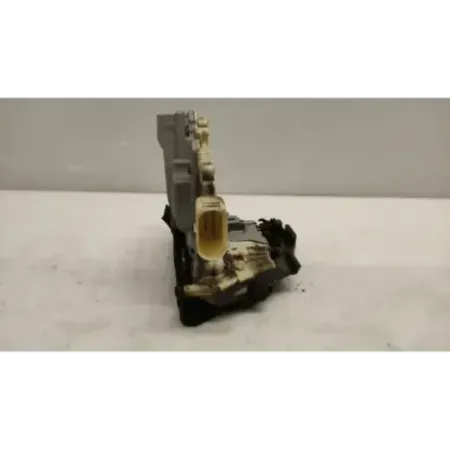 Serrure porte avant gauche audi a3 8p