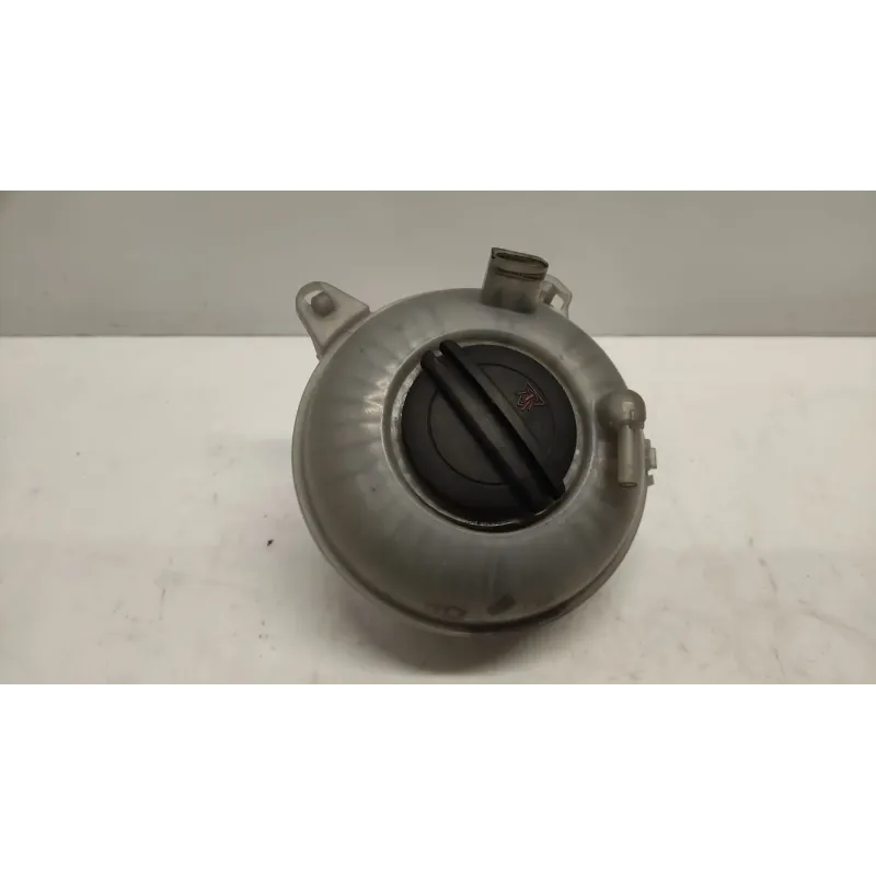 Vase expansion volkswagen golf 7