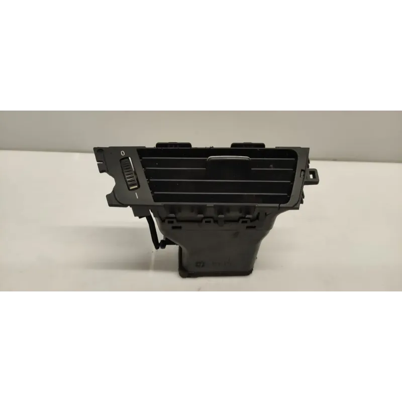 Grille aeration avant droite bmw serie 3 e90/e91