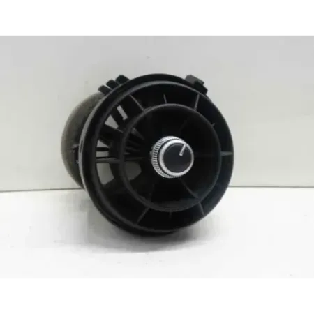 Grille aeration avant gauche audi a1 8x