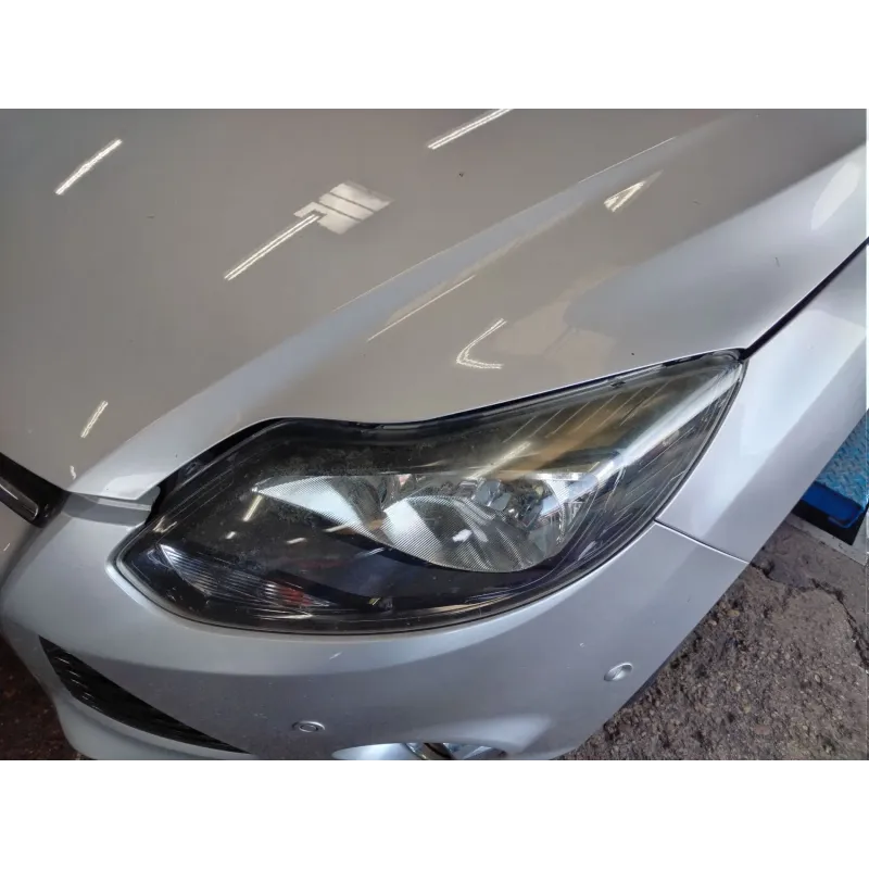 Phare gauche ford focus