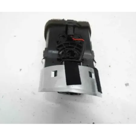 Grille aeration avant droite