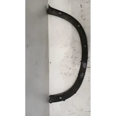 Elargisseur aile arriere droit bmw x5 e70