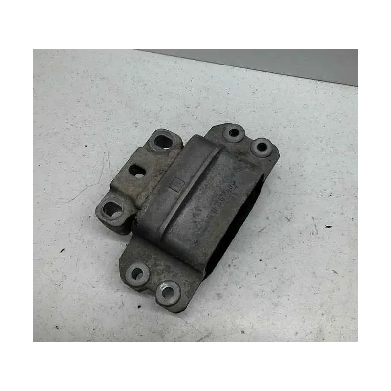 Silentbloc moteur avant gauche volkswagen golf 5 v