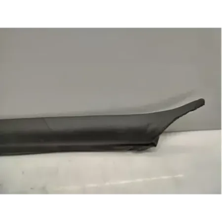 Montant de pare brise avant gauche bmw serie 3 e30