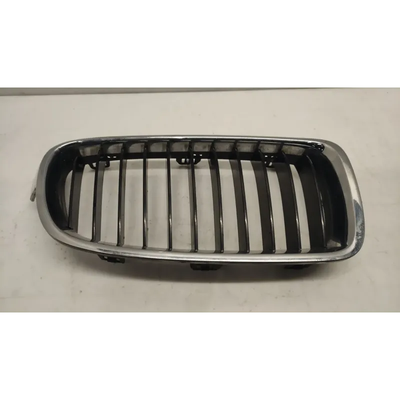 Calandre droit bmw serie 3 f30/f31