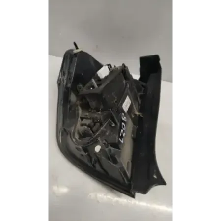 Feu arriere droit citroen c3