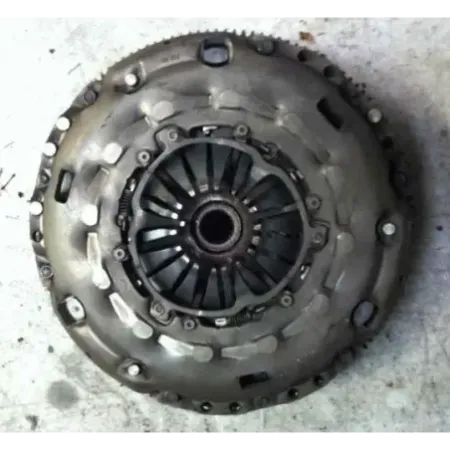 Kit embrayage / volant moteur audi a3 8p